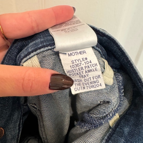A1. MOTHER Hustler Patch Pocket Ankle Fray, Out for the Evening Blue Jeans - Picture 8 of 9